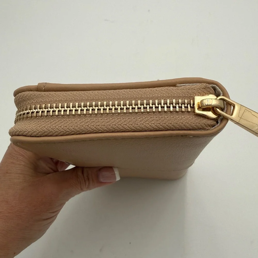 On 34th Womens Pebbled Leather Zip Around Wallet Tan Beige‎ Gold Tone Hardware